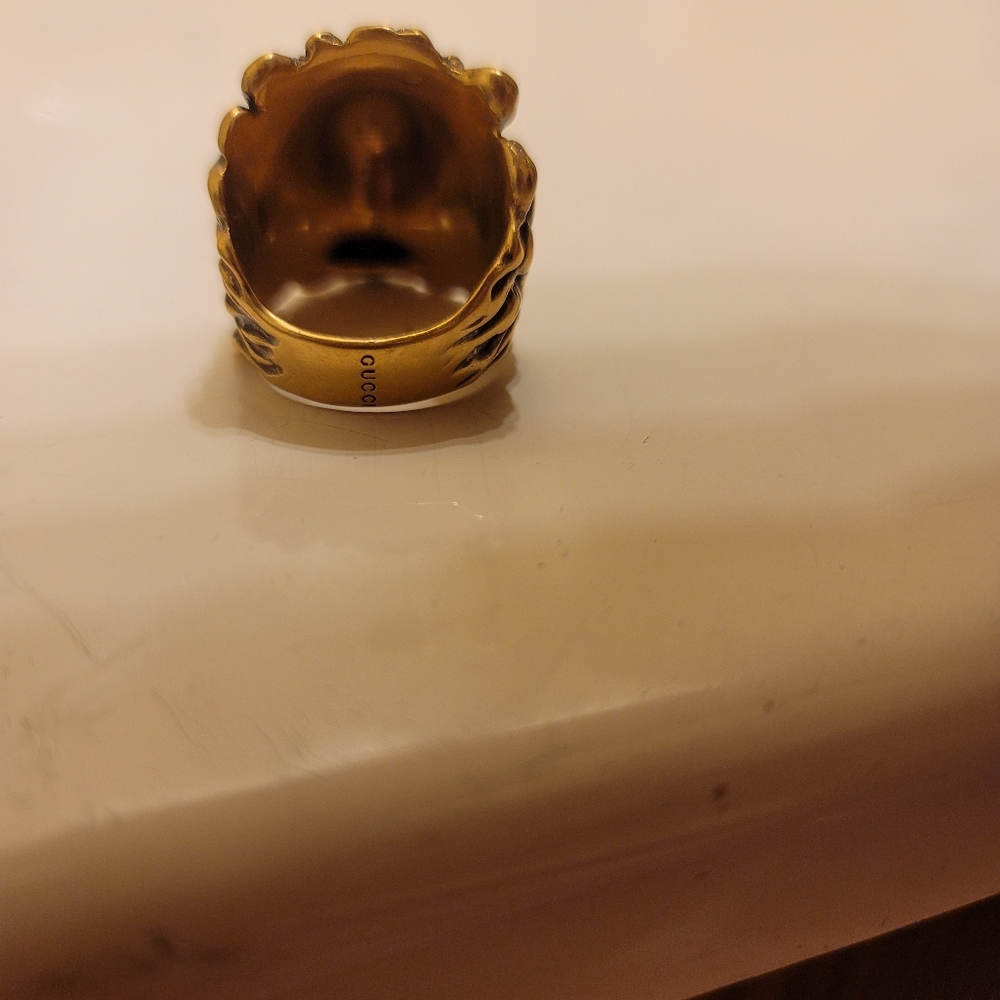 $350 OBO - only accepting payment through posh. - Picture 3 of 4